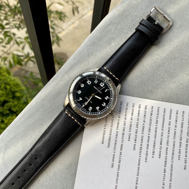 Breitling 43mm 082320